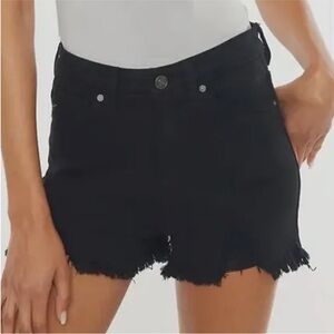 0/$25🦋 Stradivarius Black Distressed High Rise Cutoff Denim Shorts - Size 6